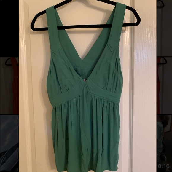 NWT Sz 4 Juicy Couture green top - Picture 1 of 3